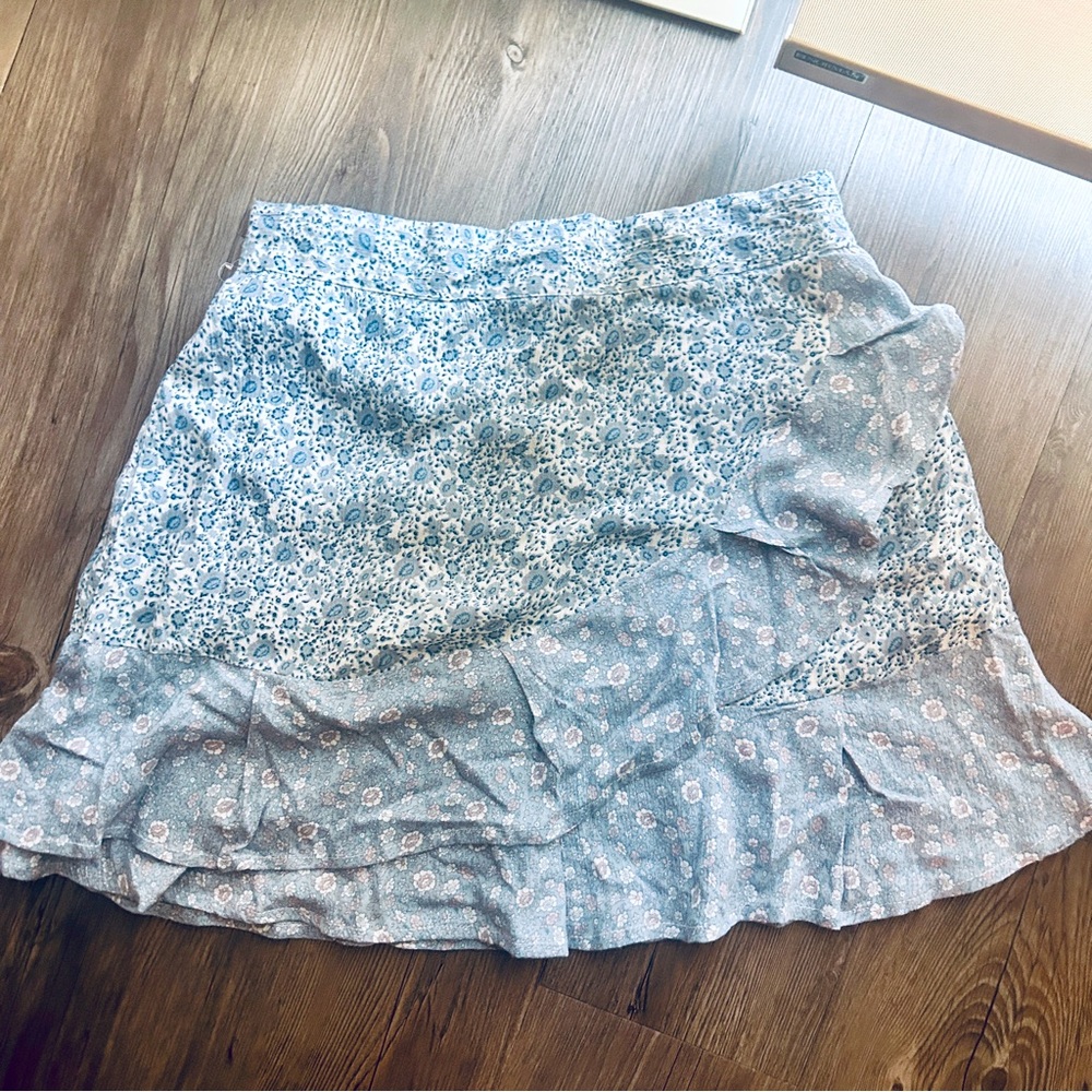 Sim Sam floral mini ruffle skirt. Cottagecore